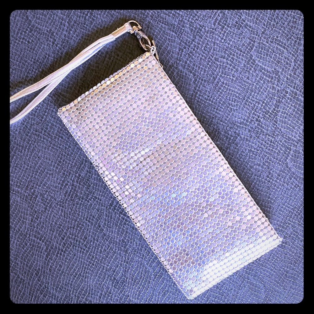 Silver Y2K Metal Mesh Wristlet Clutch